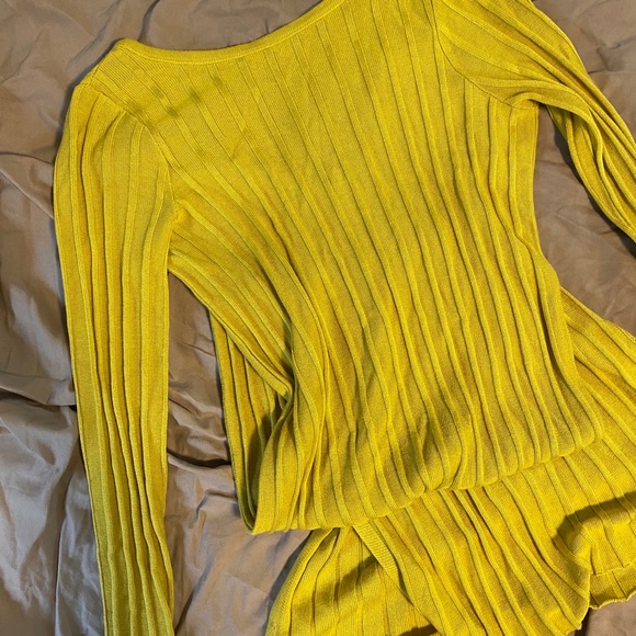 ASOS low back mustard Maxi Dress - Picture 4 of 4